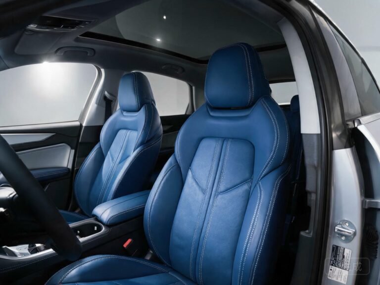 leatherette seat featured