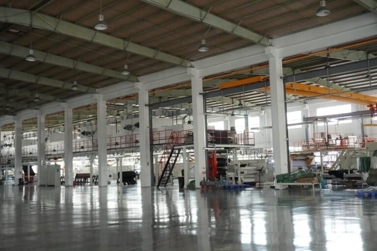 spacious coating workshop overhead crane
